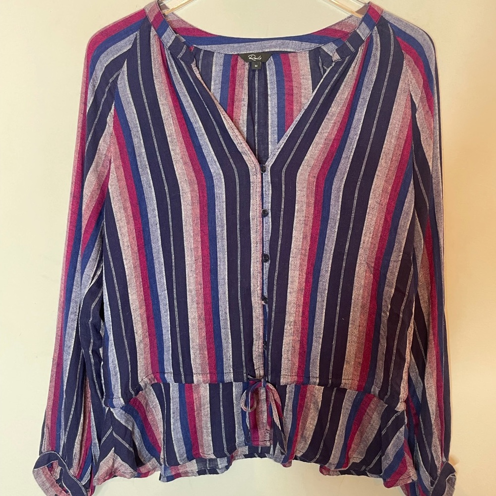 Rails Salvador Stripe Button Up Top. Size Medium - image 4